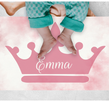 Pink crown with name kids rug - TenStickers