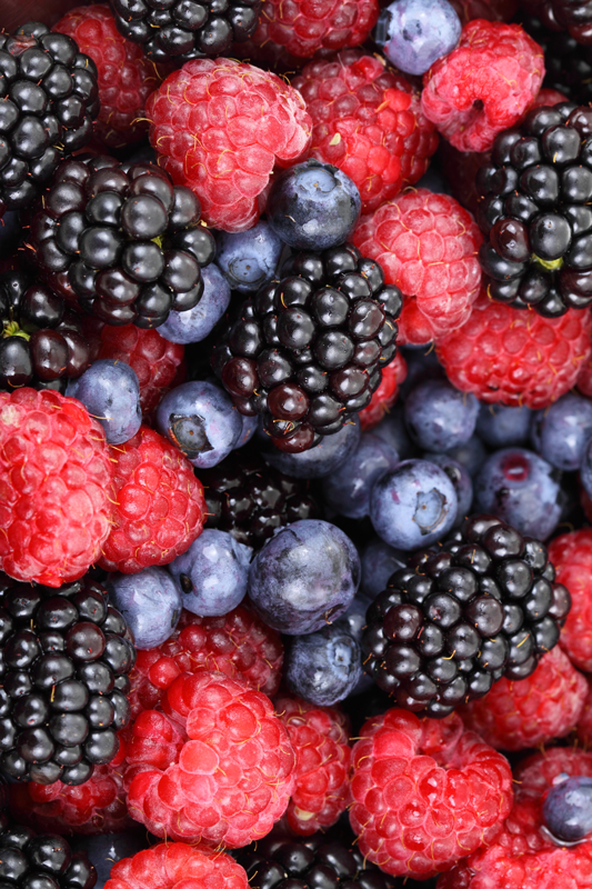 Kitchen vinyl mat blueberries design - TenStickers