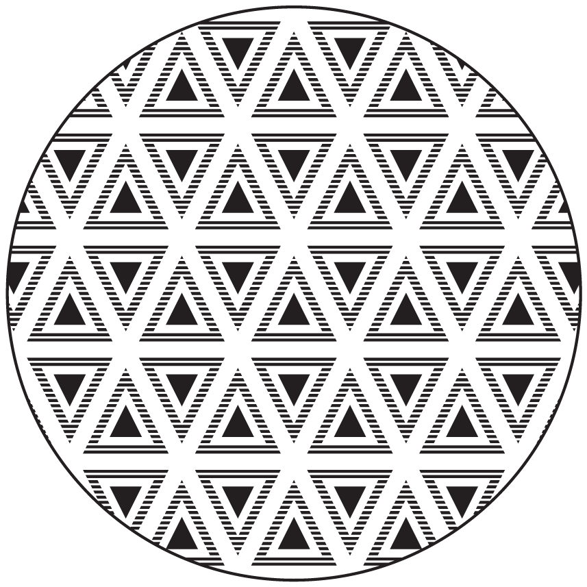 Geometric rug with triangular design - TenStickers