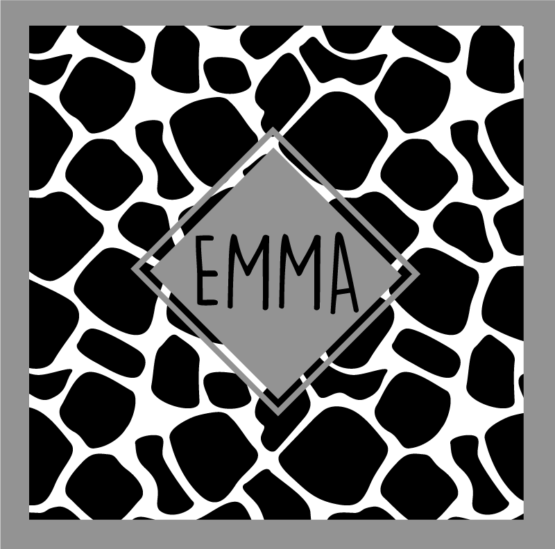 Black and white giraffe with name teenage bedroom rug - TenStickers